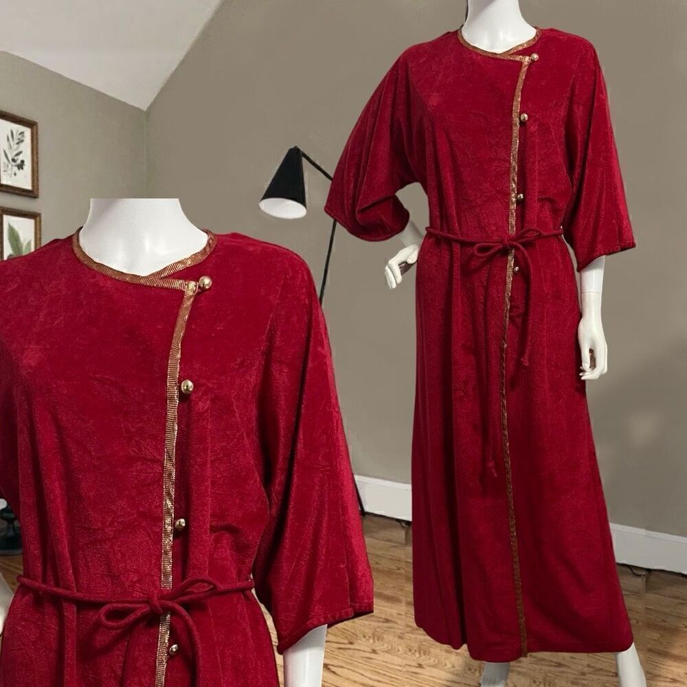 Vassarette Vintage Dark Red Velour Half Button Down Robe Sz M